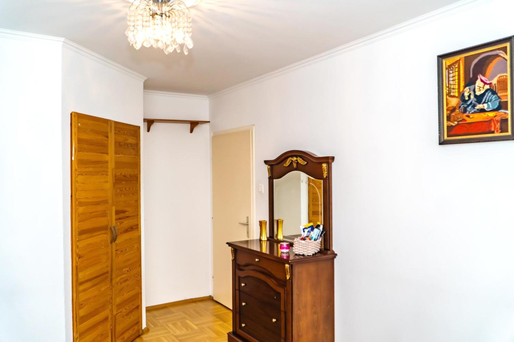 Spacious 5 Minutes To Wiener Stadthalle * Viena